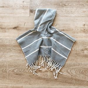 Mar y Lana Baby Child’s pullover Poncho